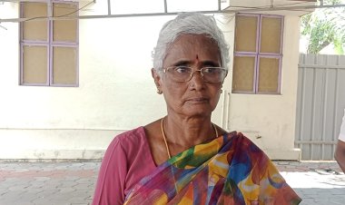 எஸ் பி ஐ ATM-ல் மூதாட்டி இடம்  நூதன மோசடி | 30,000 ஆயிரம் பணம் கையாடல்