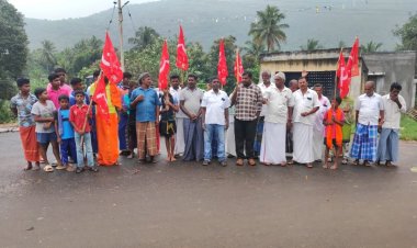 BSNL நிறுவனம் செல்போன் டவரை மக்கள் பயன்பாட்டிற்கு கொண்டு வராமல் அலட்சியமாக செயல்படுவதை கண்டித்து இந்திய கம்யூனிஸ்ட் போராட்டம் | namakkal |bsnl