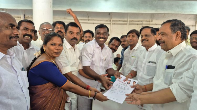 ராதாபுரம் தொகுதியில் போட்டியிட அதிமுகவில் முன்னாள் எம்பி விருப்ப மனு